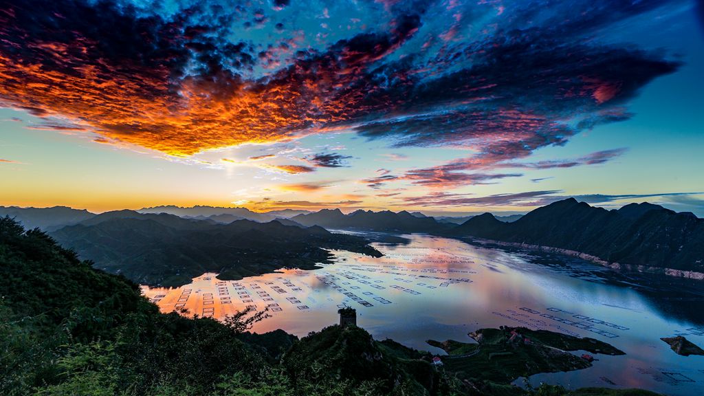 水下长城之霞 刘士海摄影_副本.jpg